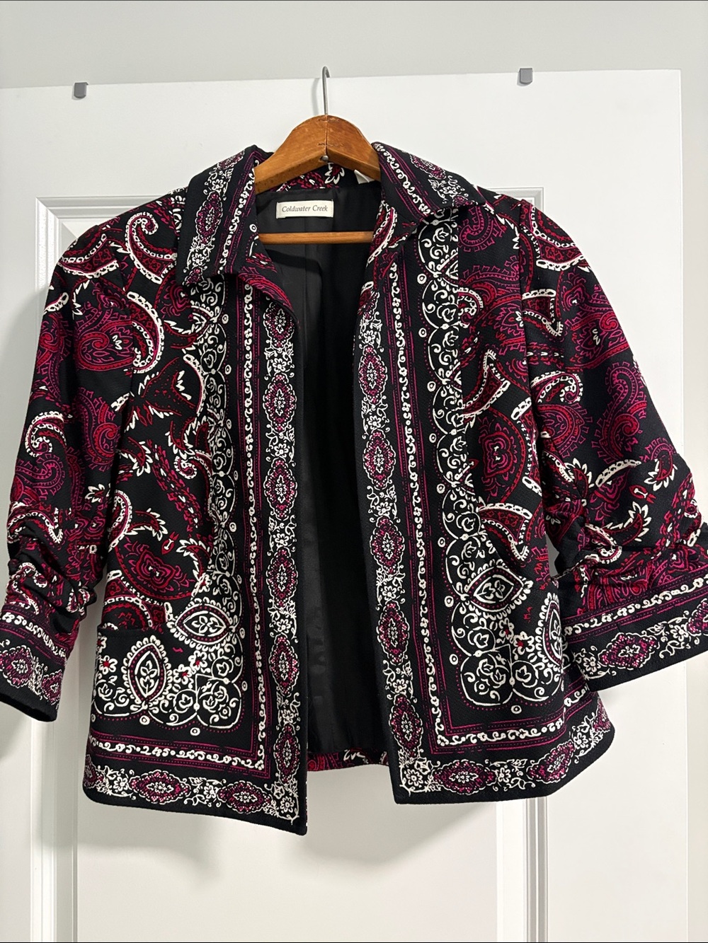 Coldwater Creek Black & Magenta Paisley Open-Front Jacket